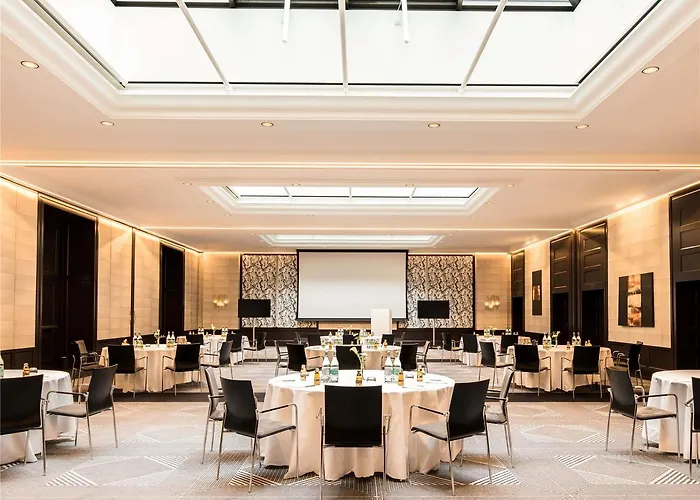 Sofitel Frankfurt Opera 5*