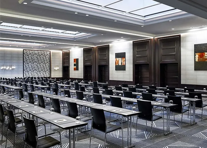 Hotel Sofitel Frankfurt Opera 5*