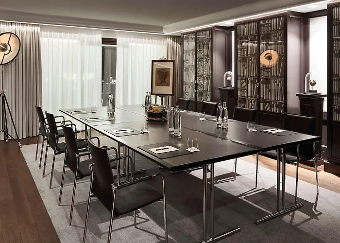 Hotel Sofitel Frankfurt Opera 5*